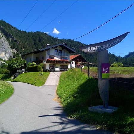 Haus Scholl Bed & Breakfast Nassereith Bagian luar foto